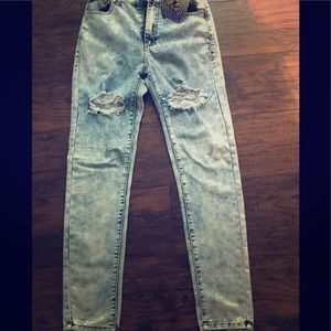 New ripped skinny jeans